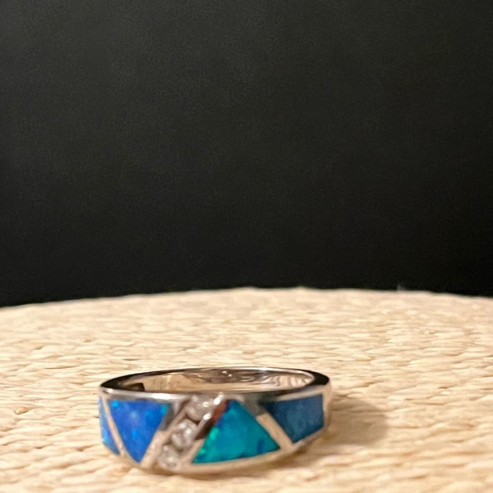 BLUE FIRE OPAL LAB GROWN STERLING SILVER WHITE ROUND TOPAZ STONE RING - Picture 10 of 13